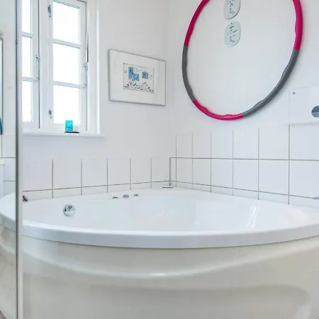 6 Person In Aabenraa-by Traum